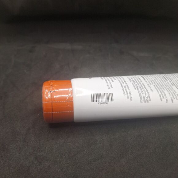 Arbonne Oil Balancing Mask with Red Clay 5 oz - Picture 3 of 6